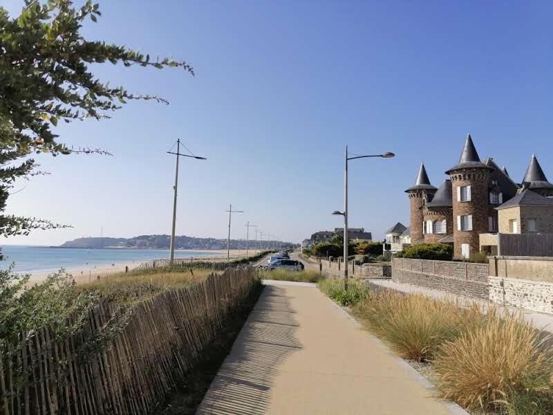Le Petit Logis De Barneville Plage Wc Exterieur Εξωτερικό φωτογραφία